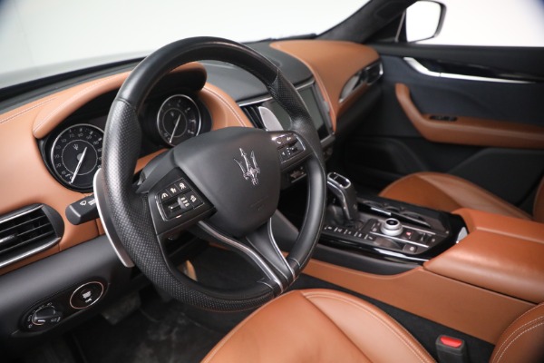 Used 2023 Maserati Levante GT for sale $44,900 at Alfa Romeo of Westport in Westport CT 06880 13