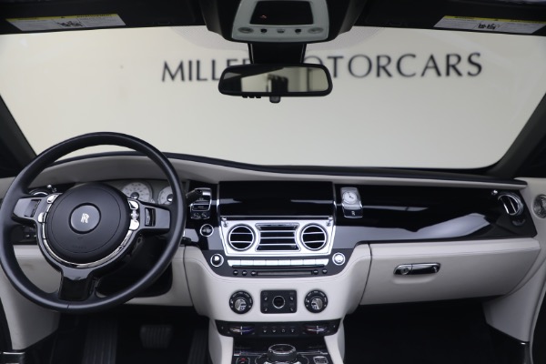 Used 2017 Rolls-Royce Dawn for sale $245,900 at Alfa Romeo of Westport in Westport CT 06880 4