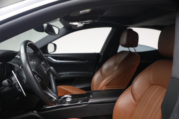 Used 2023 Maserati Ghibli Modena Q4 for sale Sold at Alfa Romeo of Westport in Westport CT 06880 24