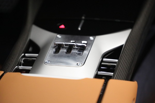 Used 2025 Ferrari Purosangue for sale $579,900 at Alfa Romeo of Westport in Westport CT 06880 27