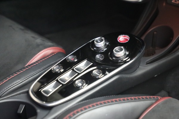 Used 2023 McLaren GT Pioneer for sale $165,900 at Alfa Romeo of Westport in Westport CT 06880 28