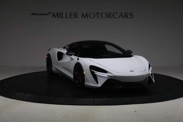 Used 2023 McLaren Artura for sale $175,900 at Alfa Romeo of Westport in Westport CT 06880 11