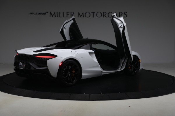Used 2023 McLaren Artura for sale $175,900 at Alfa Romeo of Westport in Westport CT 06880 18