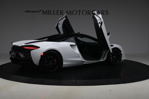 Used 2023 McLaren Artura for sale $175,900 at Alfa Romeo of Westport in Westport CT 06880 19