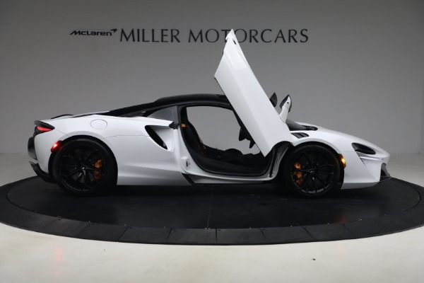 Used 2023 McLaren Artura for sale $175,900 at Alfa Romeo of Westport in Westport CT 06880 20