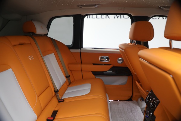 Used 2023 Rolls-Royce Black Badge Cullinan for sale $389,900 at Alfa Romeo of Westport in Westport CT 06880 22