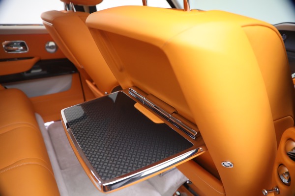 Used 2023 Rolls-Royce Black Badge Cullinan for sale $389,900 at Alfa Romeo of Westport in Westport CT 06880 24