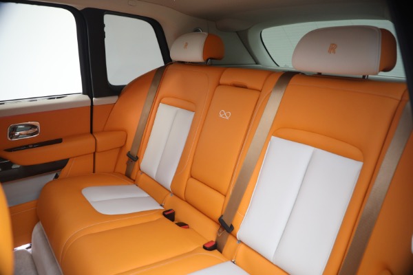 Used 2023 Rolls-Royce Black Badge Cullinan for sale $389,900 at Alfa Romeo of Westport in Westport CT 06880 25