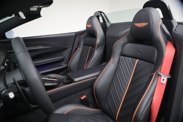 New 2026 Aston Martin Vantage S Roadster for sale $272,300 at Alfa Romeo of Westport in Westport CT 06880 28