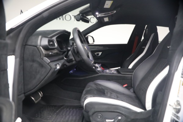 Used 2024 Lamborghini Urus Performante for sale $285,900 at Alfa Romeo of Westport in Westport CT 06880 17