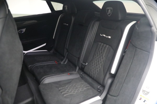 Used 2024 Lamborghini Urus Performante for sale $285,900 at Alfa Romeo of Westport in Westport CT 06880 20