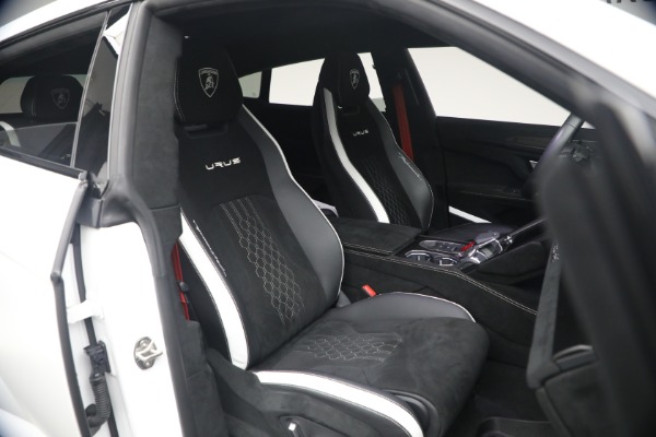 Used 2024 Lamborghini Urus Performante for sale $285,900 at Alfa Romeo of Westport in Westport CT 06880 24