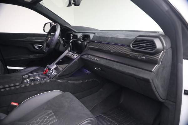 Used 2024 Lamborghini Urus Performante for sale $285,900 at Alfa Romeo of Westport in Westport CT 06880 25