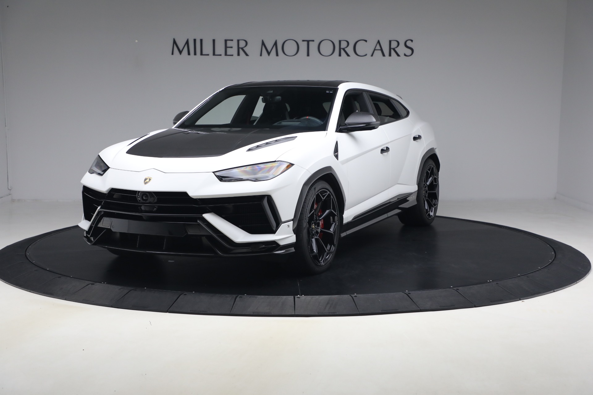 Used 2024 Lamborghini Urus Performante for sale $285,900 at Alfa Romeo of Westport in Westport CT 06880 1
