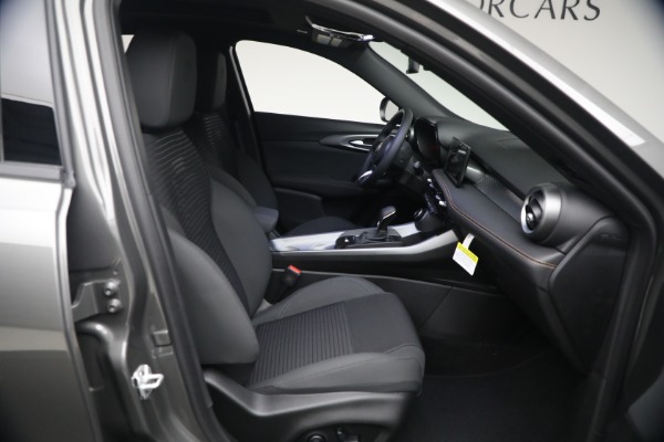 New 2026 Alfa Romeo Tonale Sprint for sale $43,935 at Alfa Romeo of Westport in Westport CT 06880 15