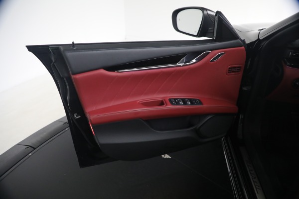 Used 2022 Maserati Quattroporte Modena Q4 for sale $54,900 at Alfa Romeo of Westport in Westport CT 06880 23