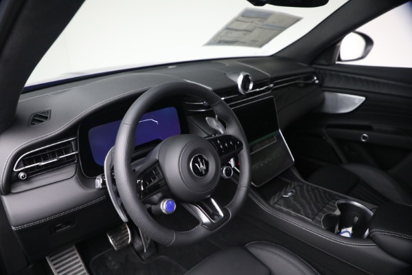 New 2026 Maserati Grecale Modena V6 for sale $92,055 at Alfa Romeo of Westport in Westport CT 06880 13