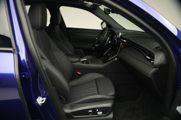 New 2026 Maserati Grecale Modena V6 for sale $92,055 at Alfa Romeo of Westport in Westport CT 06880 16