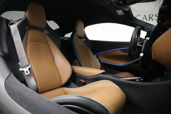 Used 2024 McLaren Artura TechLux for sale $182,900 at Alfa Romeo of Westport in Westport CT 06880 24