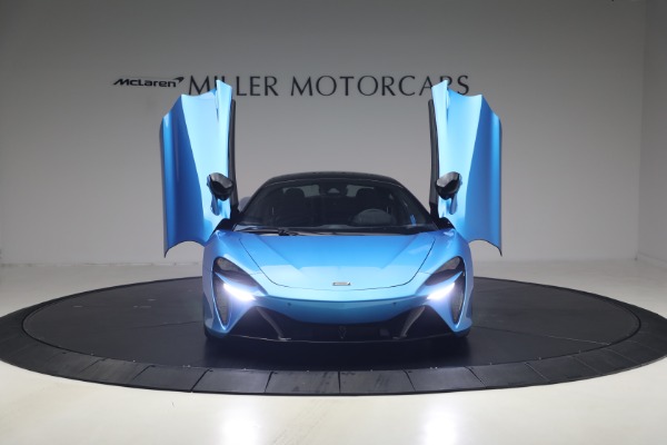Used 2024 McLaren Artura Performance for sale $182,900 at Alfa Romeo of Westport in Westport CT 06880 13