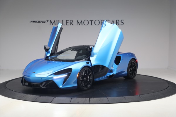 Used 2024 McLaren Artura Performance for sale $182,900 at Alfa Romeo of Westport in Westport CT 06880 14