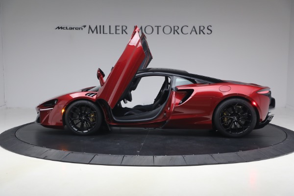 Used 2023 McLaren Artura Performance for sale $179,900 at Alfa Romeo of Westport in Westport CT 06880 15