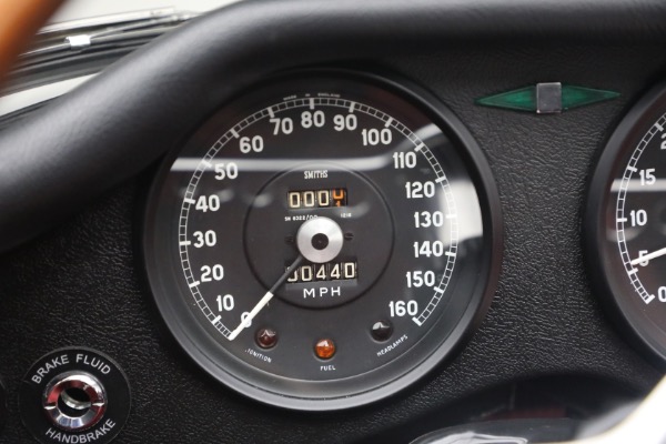 Used 1964 Jaguar E-Type for sale $185,000 at Alfa Romeo of Westport in Westport CT 06880 22