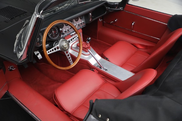 Used 1964 Jaguar E-Type for sale $185,000 at Alfa Romeo of Westport in Westport CT 06880 23