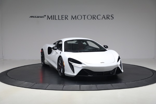 Used 2023 McLaren Artura TechLux for sale $162,900 at Alfa Romeo of Westport in Westport CT 06880 11