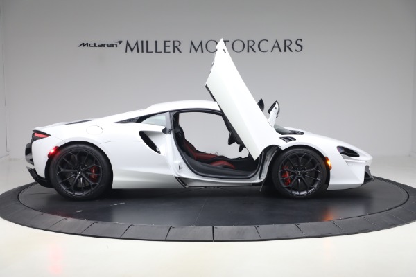 Used 2023 McLaren Artura TechLux for sale $162,900 at Alfa Romeo of Westport in Westport CT 06880 18