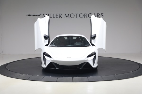 Used 2023 McLaren Artura TechLux for sale $162,900 at Alfa Romeo of Westport in Westport CT 06880 21
