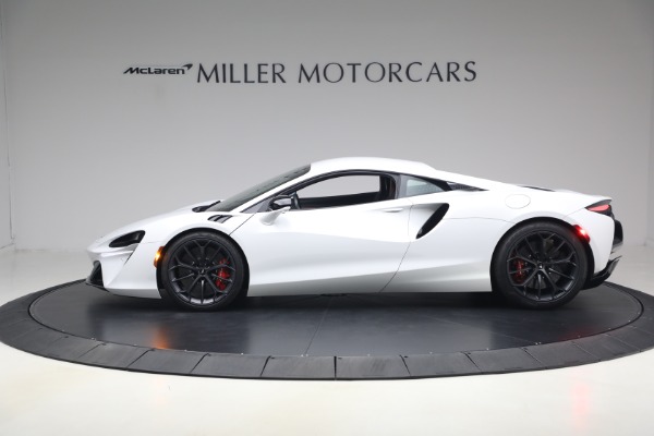 Used 2023 McLaren Artura TechLux for sale $162,900 at Alfa Romeo of Westport in Westport CT 06880 3