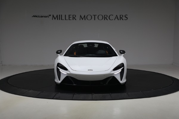 Used 2023 McLaren Artura Performance for sale $162,900 at Alfa Romeo of Westport in Westport CT 06880 12
