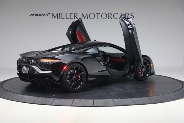 Used 2024 McLaren Artura TechLux for sale Call for price at Alfa Romeo of Westport in Westport CT 06880 18