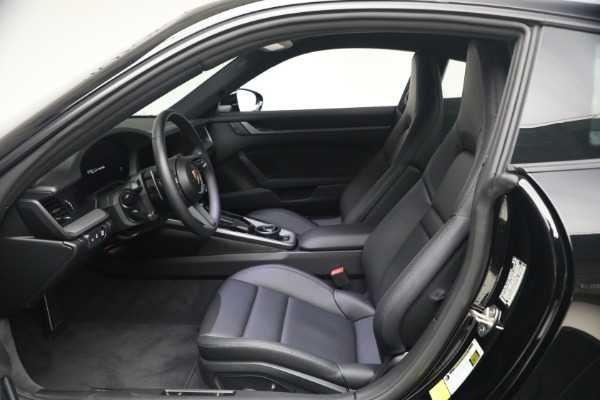 Used 2025 Porsche 911 Carrera for sale $137,900 at Alfa Romeo of Westport in Westport CT 06880 16