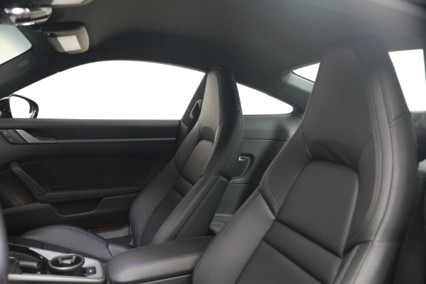 Used 2025 Porsche 911 Carrera for sale $137,900 at Alfa Romeo of Westport in Westport CT 06880 17