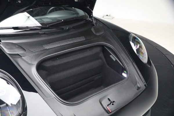 Used 2025 Porsche 911 Carrera for sale $137,900 at Alfa Romeo of Westport in Westport CT 06880 28