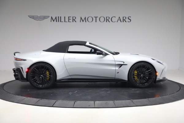 New 2026 Aston Martin Vantage S Roadster for sale $261,400 at Alfa Romeo of Westport in Westport CT 06880 21