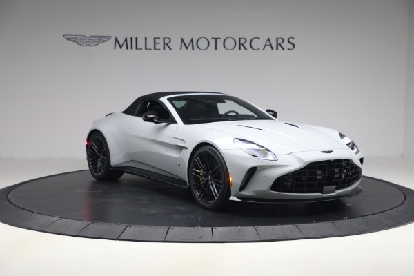 New 2026 Aston Martin Vantage S Roadster for sale $261,400 at Alfa Romeo of Westport in Westport CT 06880 23