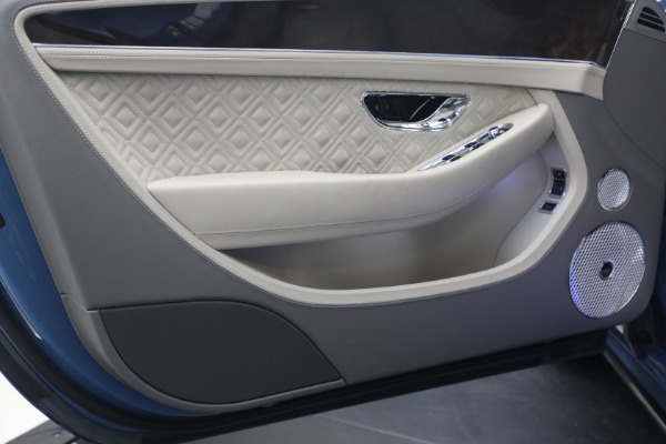 Used 2024 Bentley Continental GTC Speed for sale $294,900 at Alfa Romeo of Westport in Westport CT 06880 27