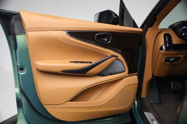 Used 2025 Aston Martin DBX 707 for sale $214,900 at Alfa Romeo of Westport in Westport CT 06880 13