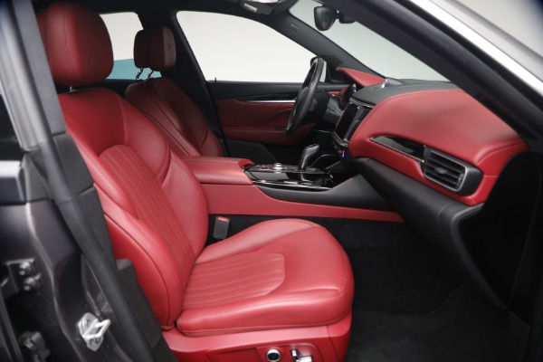 Used 2022 Maserati Levante GT for sale $42,900 at Alfa Romeo of Westport in Westport CT 06880 13