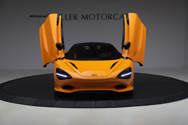Used 2025 McLaren 750S Spider Performance for sale $369,900 at Alfa Romeo of Westport in Westport CT 06880 13