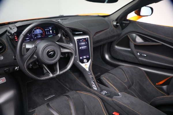 Used 2025 McLaren 750S Spider Performance for sale $369,900 at Alfa Romeo of Westport in Westport CT 06880 23