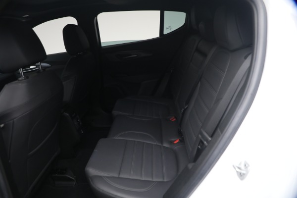 Used 2024 Alfa Romeo Tonale Hybrid Ti for sale $28,900 at Alfa Romeo of Westport in Westport CT 06880 17