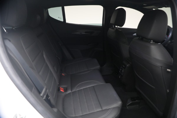 Used 2024 Alfa Romeo Tonale Hybrid Ti for sale $28,900 at Alfa Romeo of Westport in Westport CT 06880 18