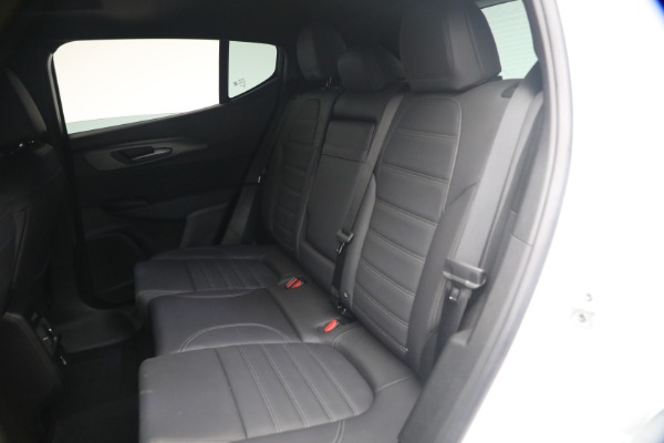 Used 2024 Alfa Romeo Tonale Hybrid Ti for sale $28,900 at Alfa Romeo of Westport in Westport CT 06880 19
