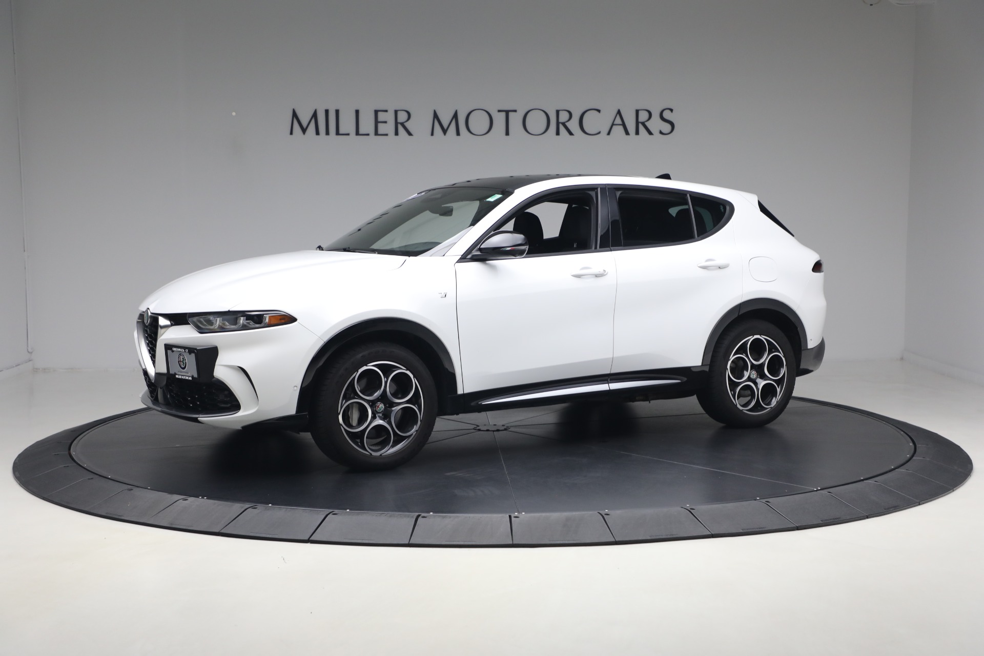 Used 2024 Alfa Romeo Tonale Hybrid Ti for sale $28,900 at Alfa Romeo of Westport in Westport CT 06880 1