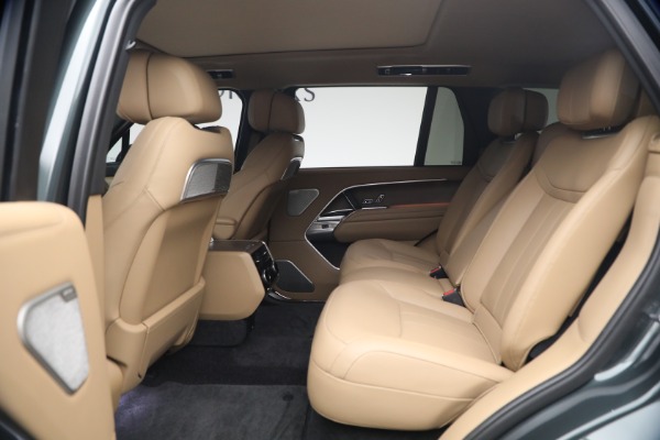 Used 2025 Land Rover Range Rover P530 Autobiography LWB for sale $153,900 at Alfa Romeo of Westport in Westport CT 06880 16