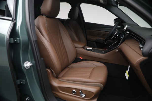 New 2026 Maserati Grecale Modena V6 for sale $96,295 at Alfa Romeo of Westport in Westport CT 06880 16